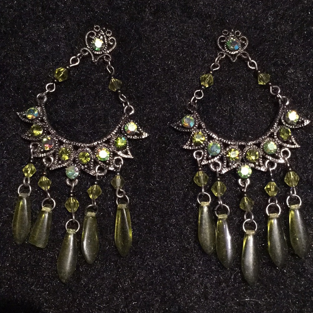 listing-status-banner